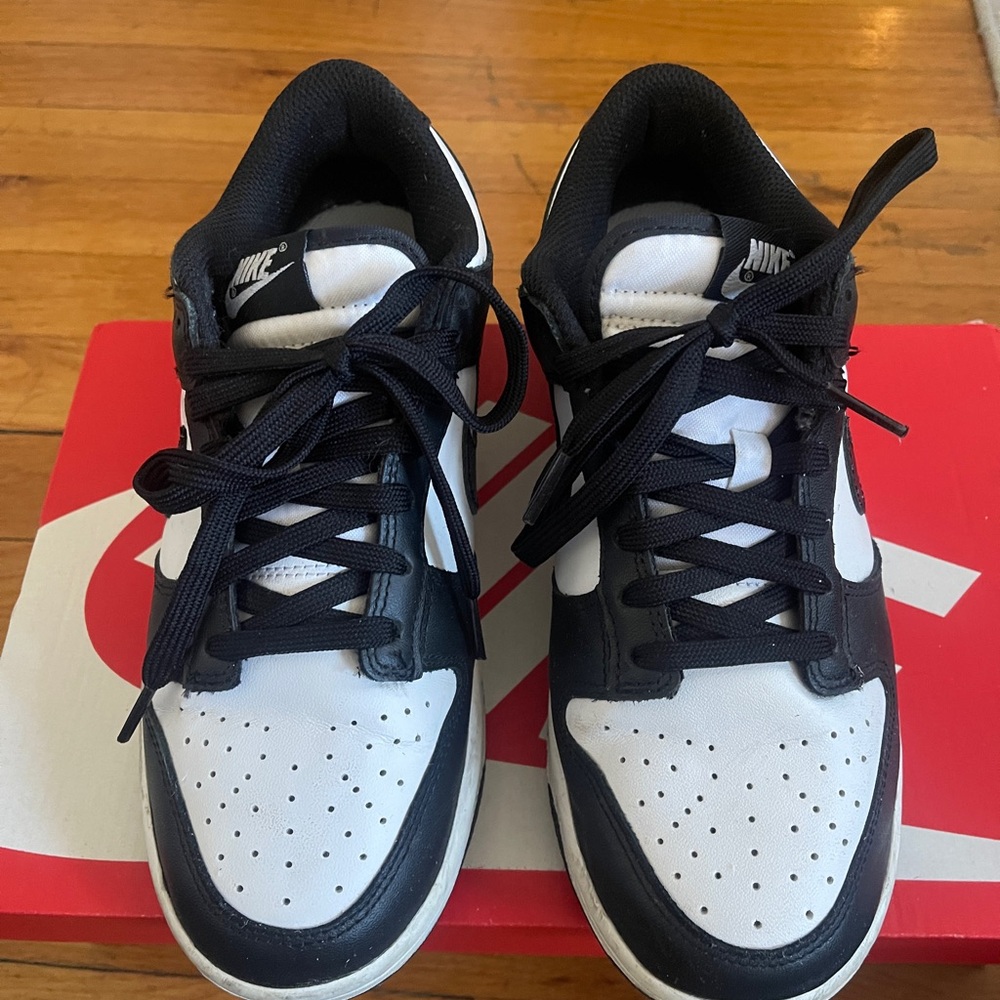 Women’s Nike Dunk Low Pandas 🐼